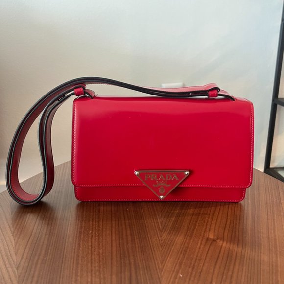 Prada Triangle Logo Spazzolato Leather Shoulder Bag - Picture 2 of 9